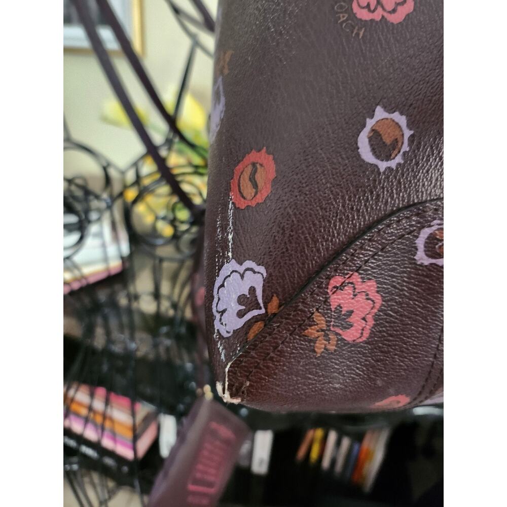 Coach Reversible City Tote & pouch - Picture 12 of 12